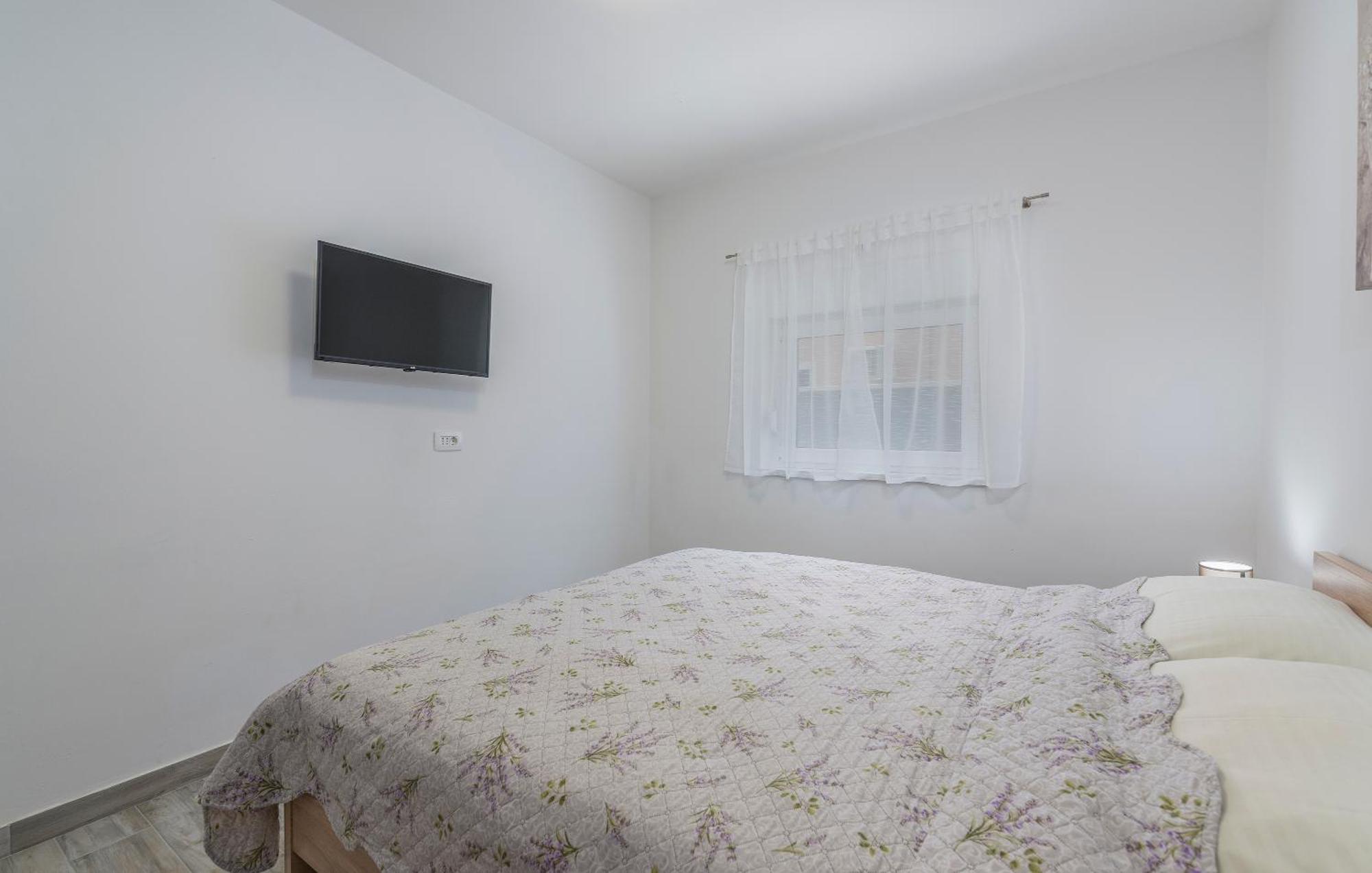 Apartmani Natalija1 ポレッチ 部屋 写真